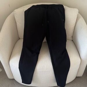 Unrl Men's Black Slim Tapered Jogger Pants with Drawstring
